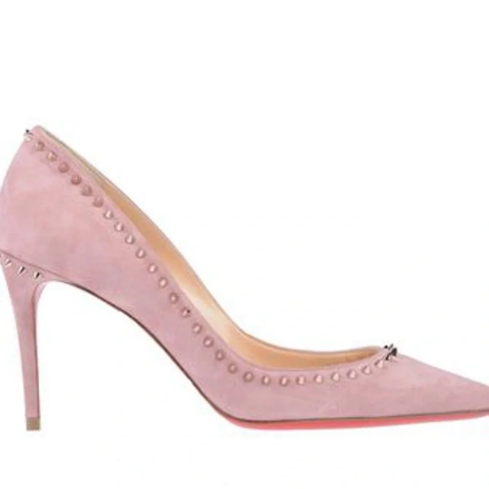 Christian Louboutin pink suede pumps. - Picture 4 of 13